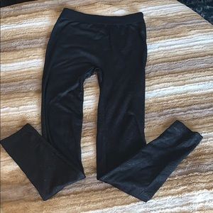 Pink Rose black leggings with pattern